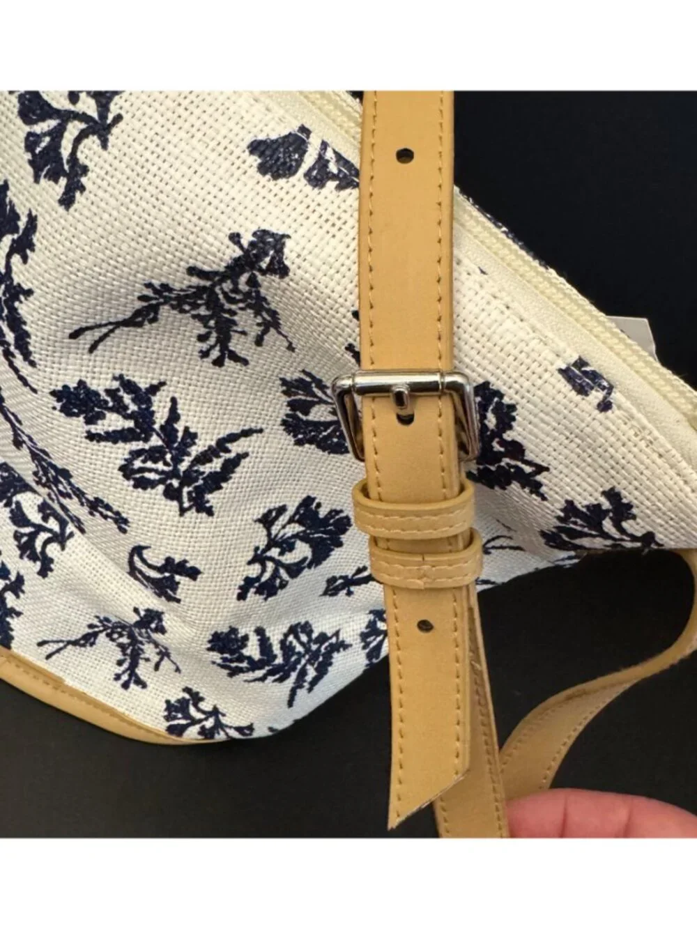 Vera Bradley Straw Bucket Crossbody Bag In Adrift Coral Blue Pattern With Adjust - Picture 12 of 16